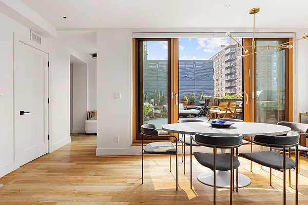 Rented by Compass | media 14