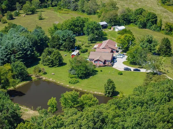 268 Plateau Rd, Crossville, TN 38571