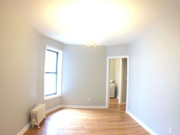 3rd image of 2104 Caton Ave APT 4A