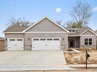 116 Red Pine Ct, Collinsville, IL 62234