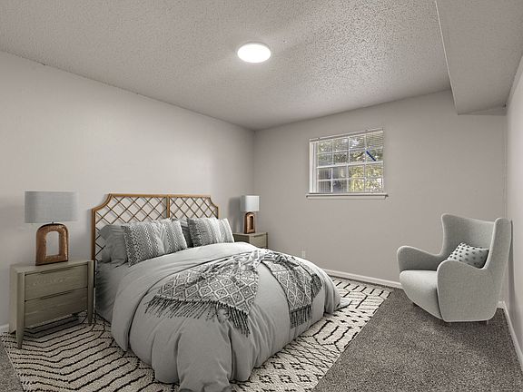 4th image of 5555 E 47th Pl #415