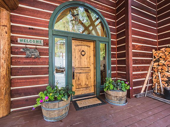 Beautiful entry