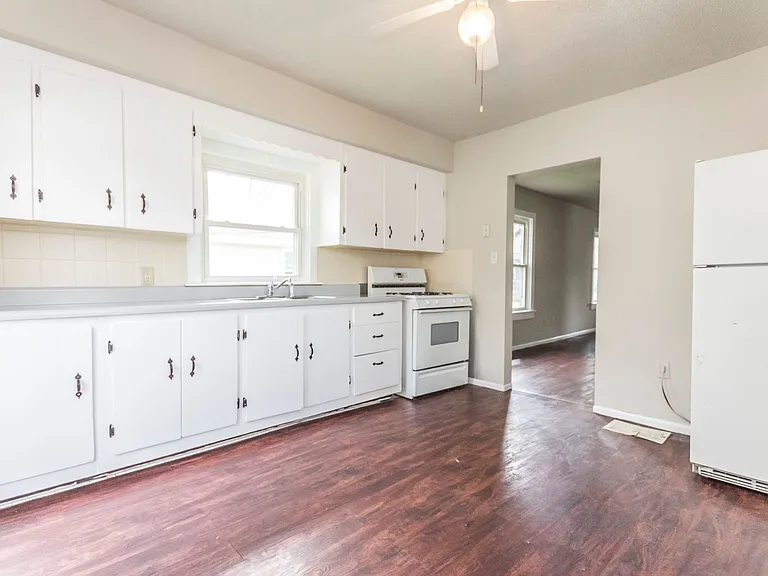 1809 Lay St — Photo 4