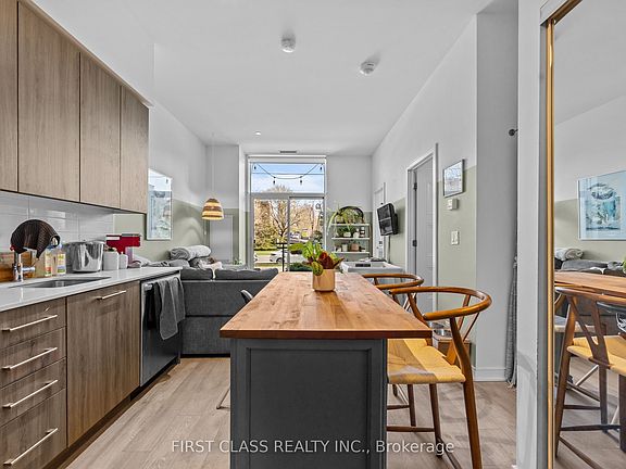 4th image of 1 Neighbourhood Ln #110