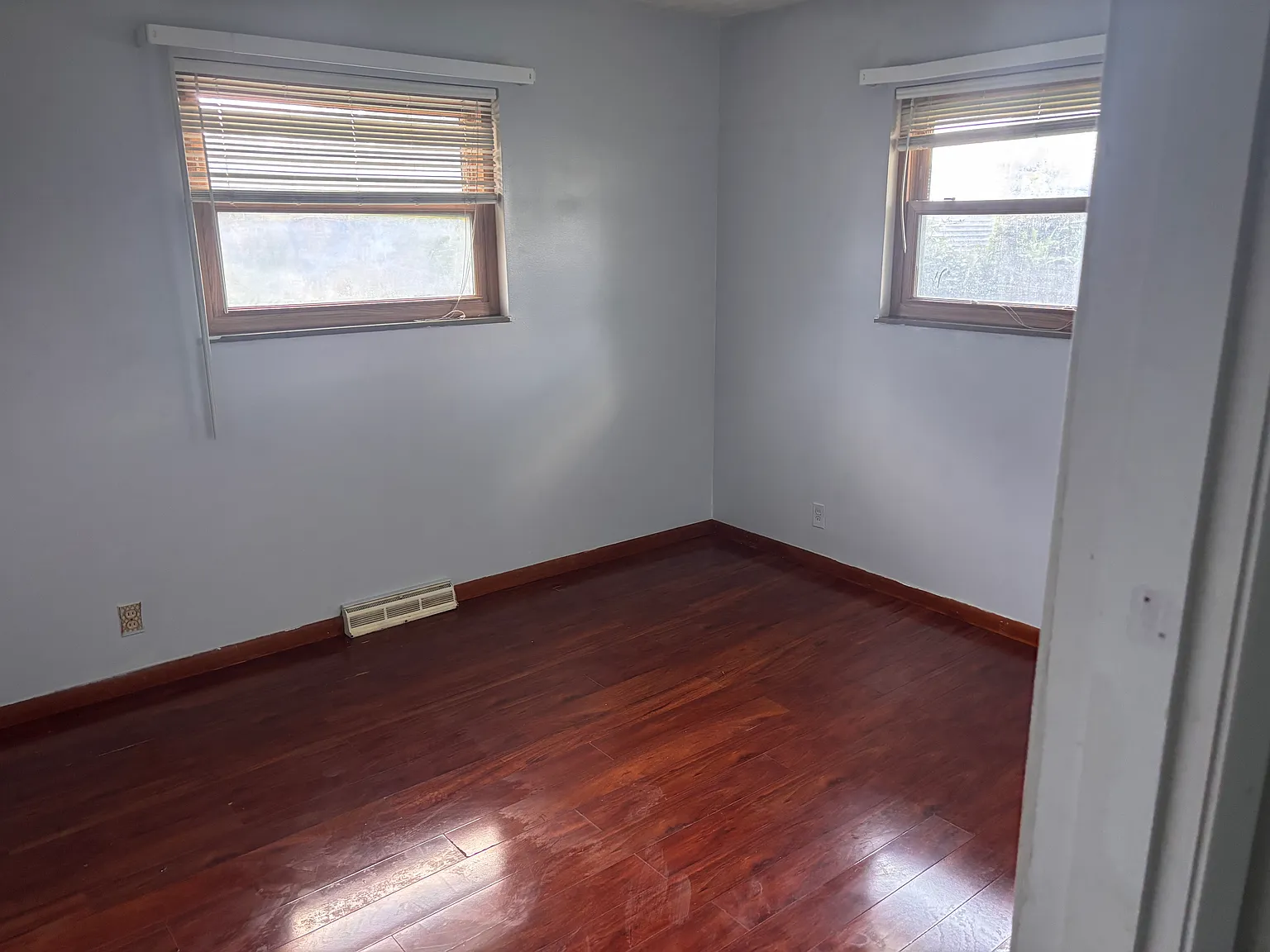 3 bed, 1.5 bath, 1440 sqft, $1,650 — Photo 2