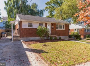 6414 Winnepeg Rd, Bethesda, MD 20817