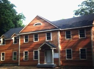 240B Foggwood Rd, Fairfield, CT 06430