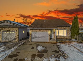 4 Eastwood Dr, Welland, ON L3C6W3