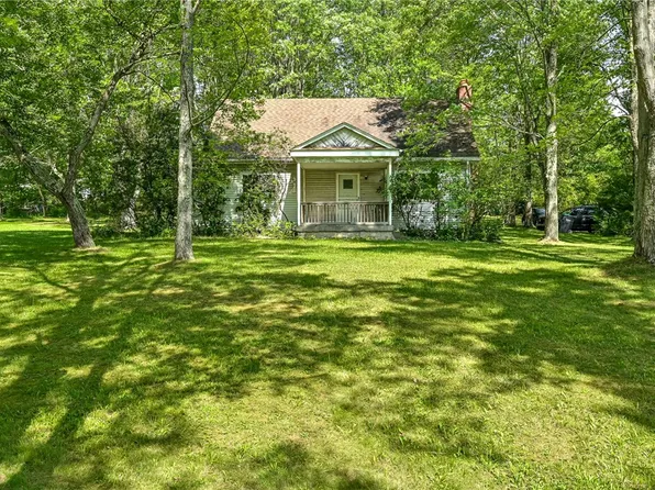 184 Mount Pleasant Rd, Warrendale, PA 15086