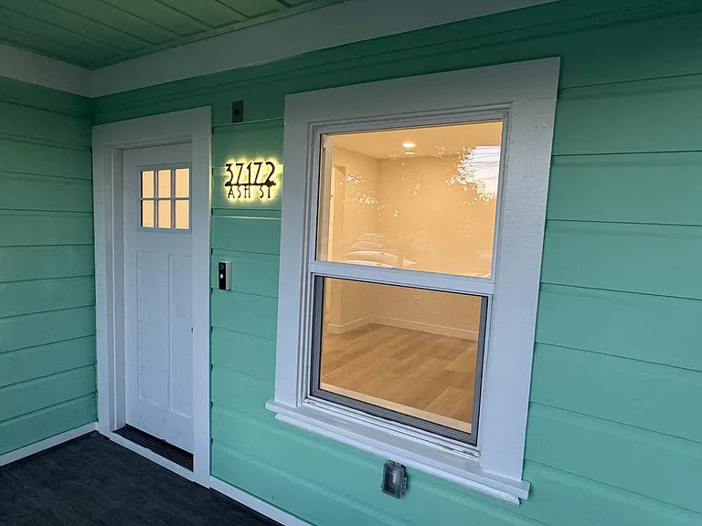 37172 Ash St — Photo 3