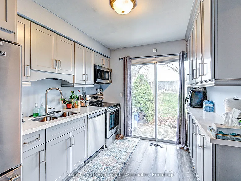 190 Nith River Way — Photo 12