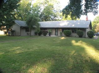 2001 Mitchell Rd, Lawrence, KS 66046