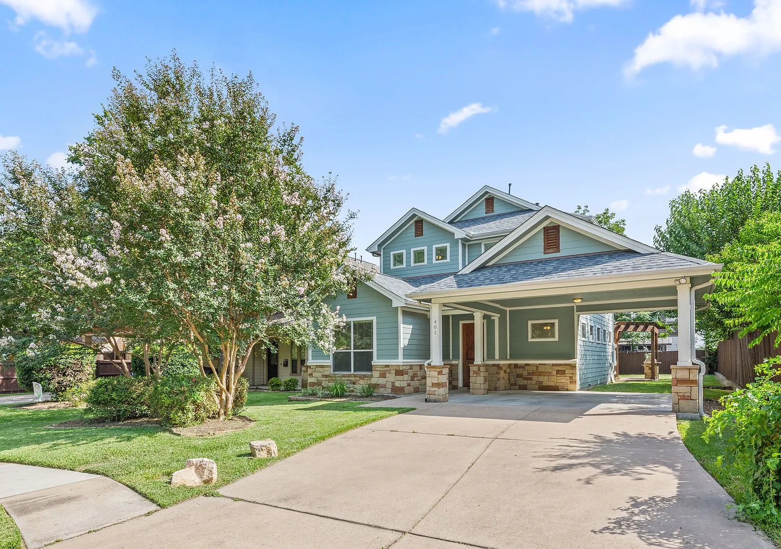 Ut Pre-Lease: Beautiful 6 Bed/ 4 Ba Home In North Loop Area, Mins To Ut — Photo 1