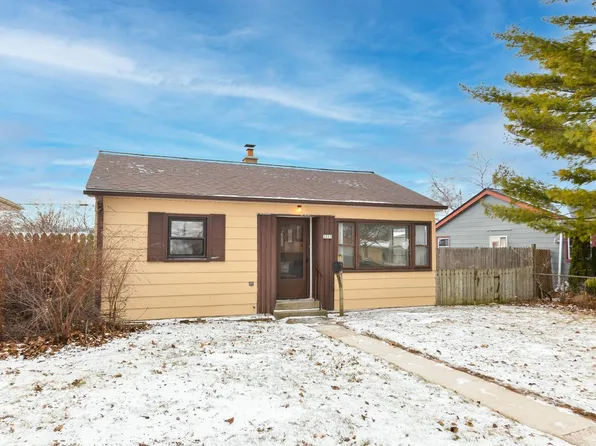 1315 Manistique AVENUE, South Milwaukee, WI 53172