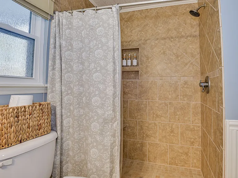 1136 Jamaica Ave — Photo 20