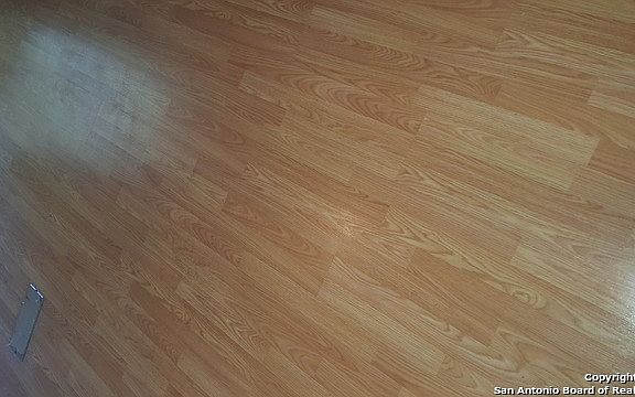 4th image of 754 Green Castle Pl