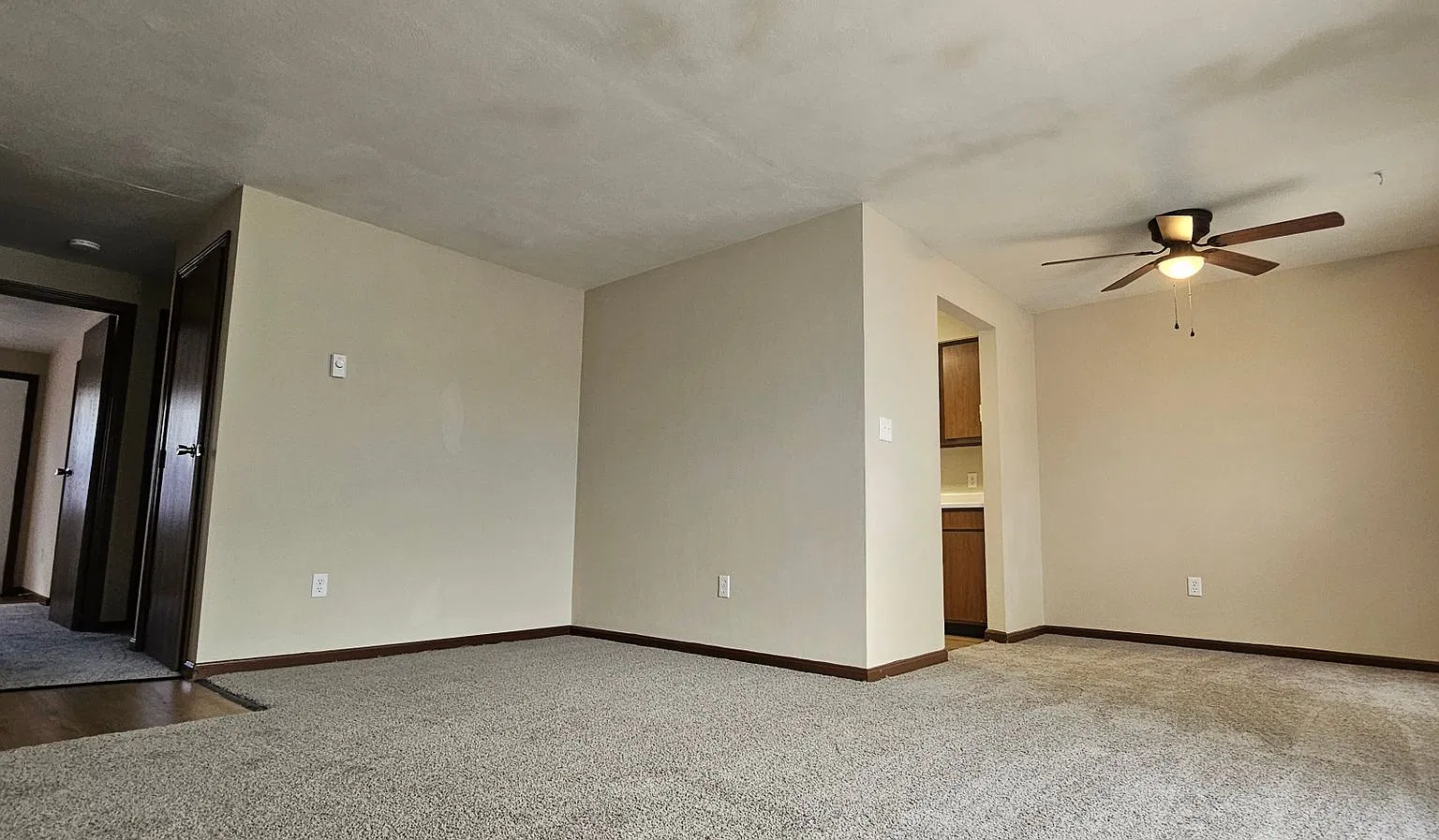 1290 Sanlor Avenue — Photo 2
