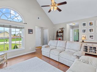 279 Hill Terrace Dr, Mount Washington, KY 40047