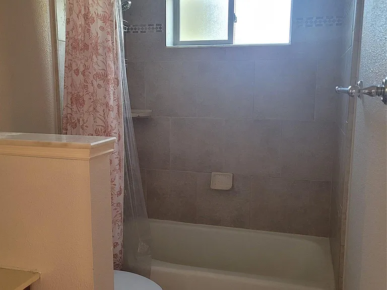 306 E Anderson Ave — Photo 8
