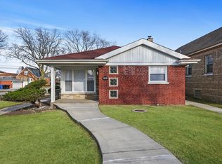 8201 S Troy St, Chicago, IL 60652