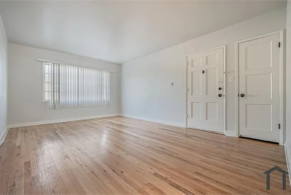 4320 Santa Rosalia Dr #B — Photo 7