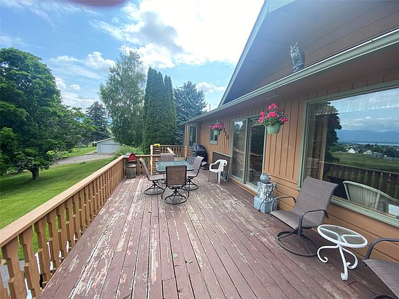 5th image of 39520 Lakeview Dr