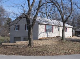 6800 NE Ridgeway Ave, Kansas City, MO 64119