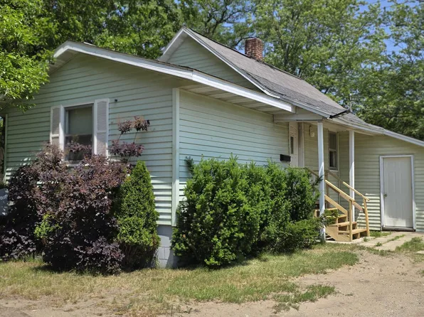 2524 8th St, Muskegon Heights, MI 49444