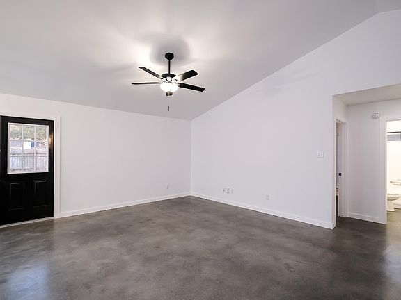 2nd image of 6834 Holiday Ln