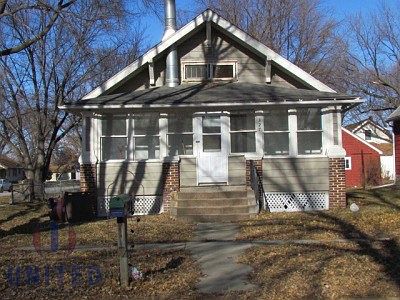 1st image of 327 W 18th St