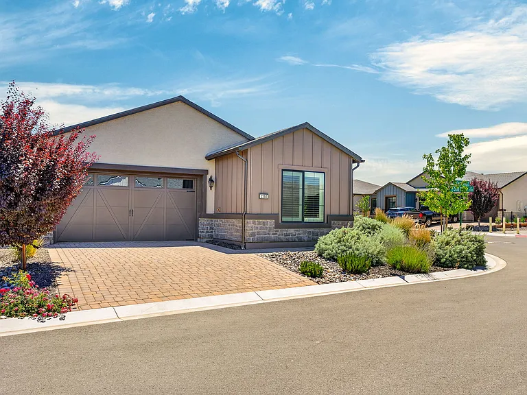2250 Copper Brand Dr — Photo 2