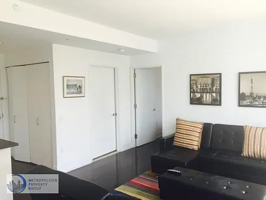 Rented by Metropolitan Property Group | media 3