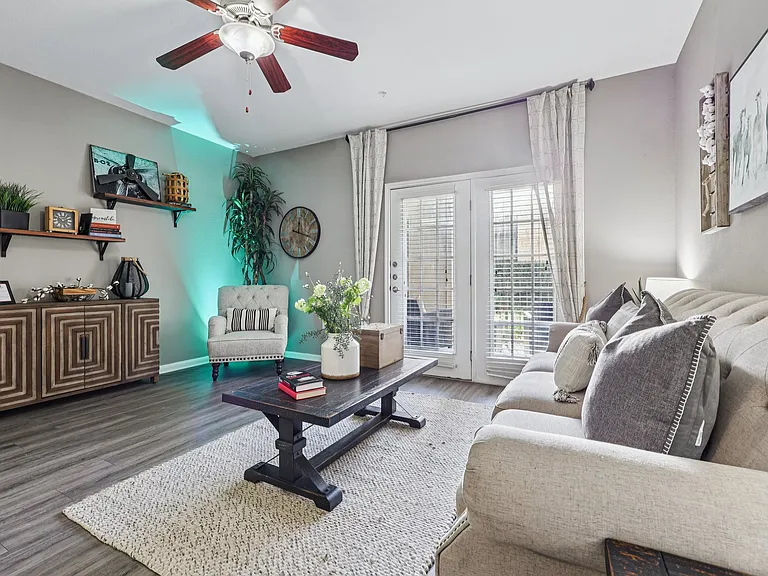 The Landing at Little Elm Apartments — Photo 20