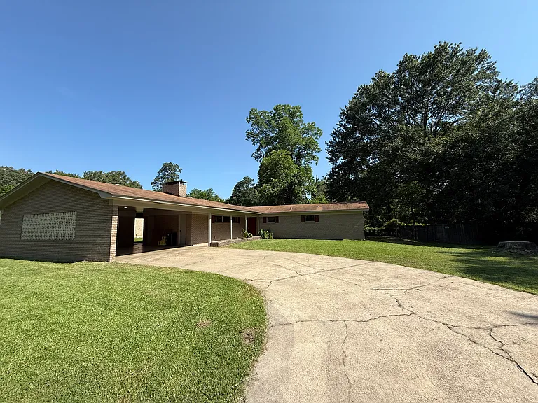 Arnold Dr — Photo 15