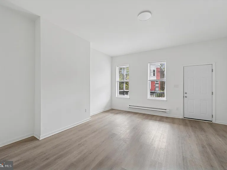 4241 Mantua Ave — Photo 13