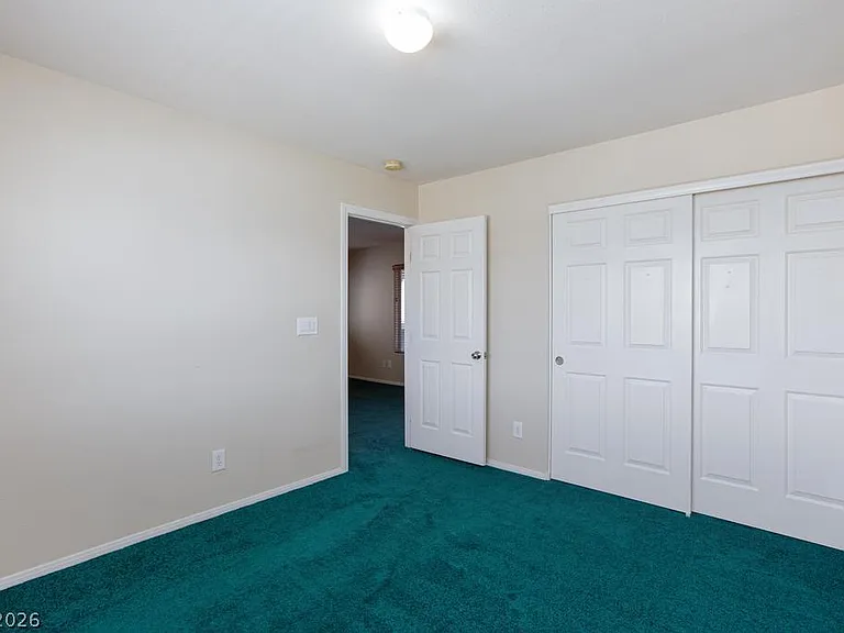 944 Douglas Flat Pl — Photo 16