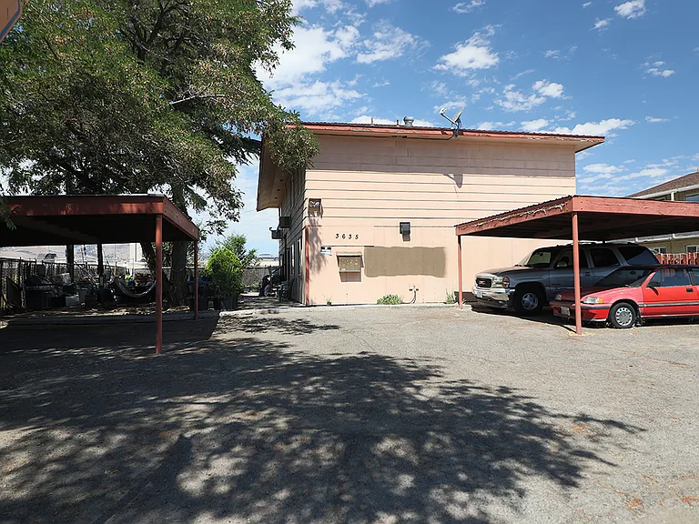 3635 Kindred Ave #D — Photo 1