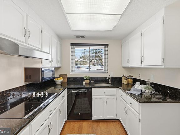 2nd image of 3233 S Leisure World Blvd #106-B