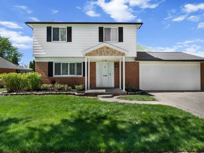 250 Clinton River Dr, Mount Clemens, MI, 48043