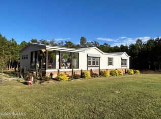 14481 Airbase Rd, Maxton, NC 28364