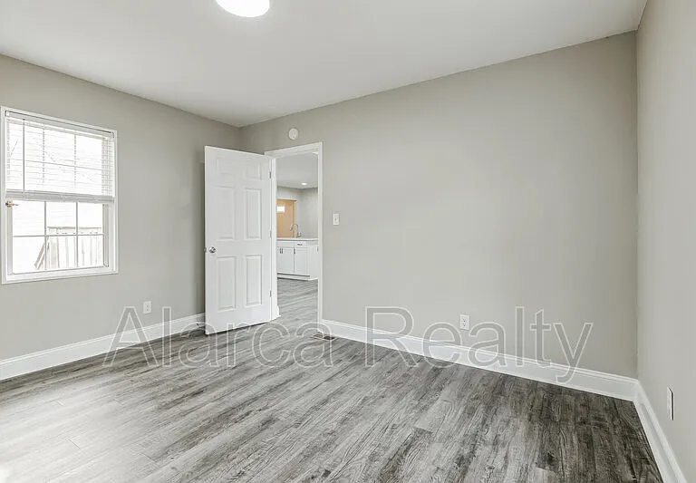 1219 Skyview Rd — Photo 9
