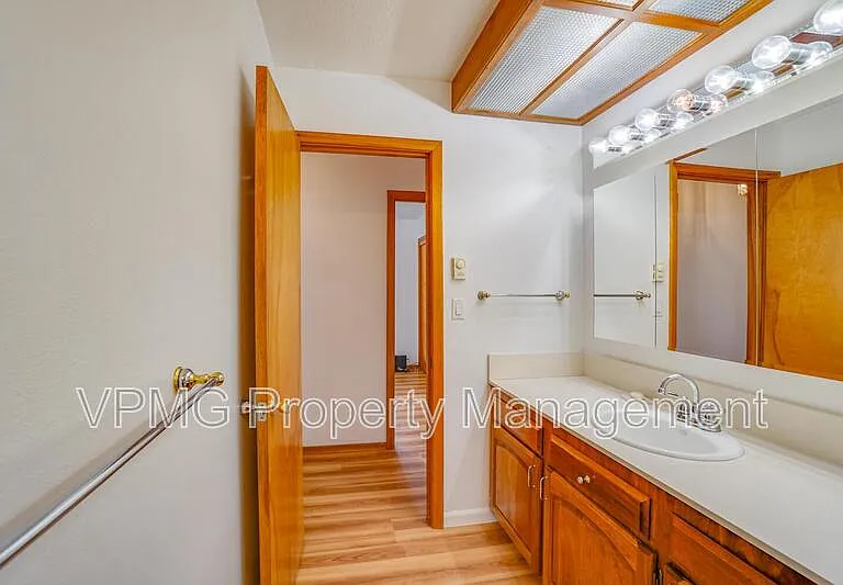 7301 Indiana St — Photo 24