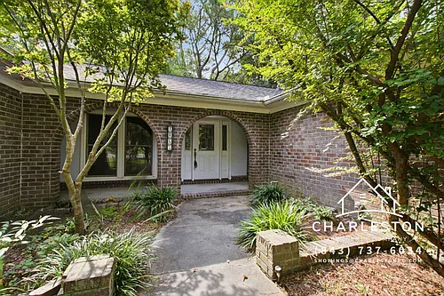 2067 Dogwood Rd Photo 1