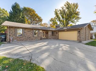 751 Lindenwood Dr, Greenwood, IN 46142