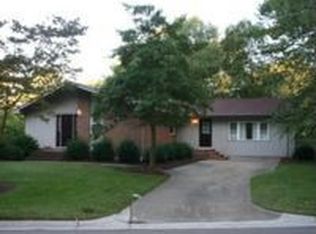 3060 Edinburgh Dr, Virginia Beach, VA 23452