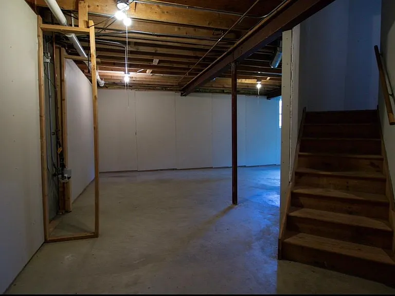 531 Primrose Ln — Photo 19
