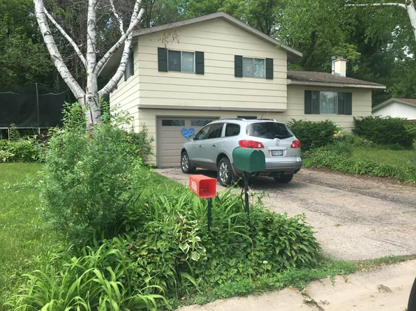 724 Juniper St, La Crescent, MN 55947