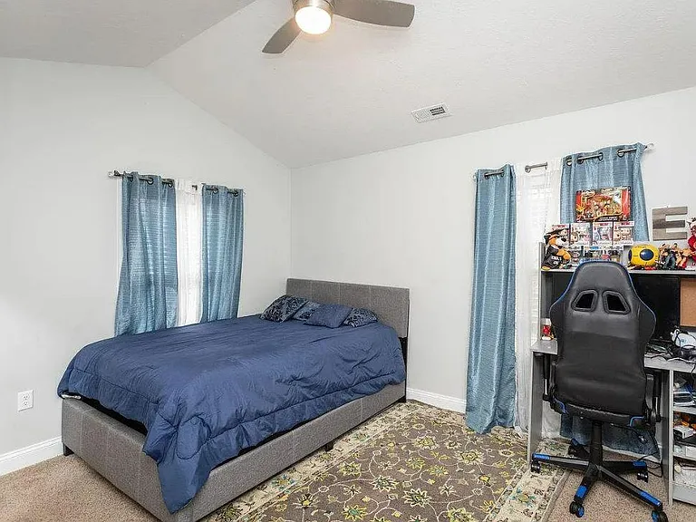 2664 Greenport Dr — Photo 18