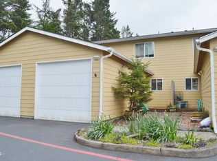 76 NW 33rd Pl UNIT E, Newport, OR