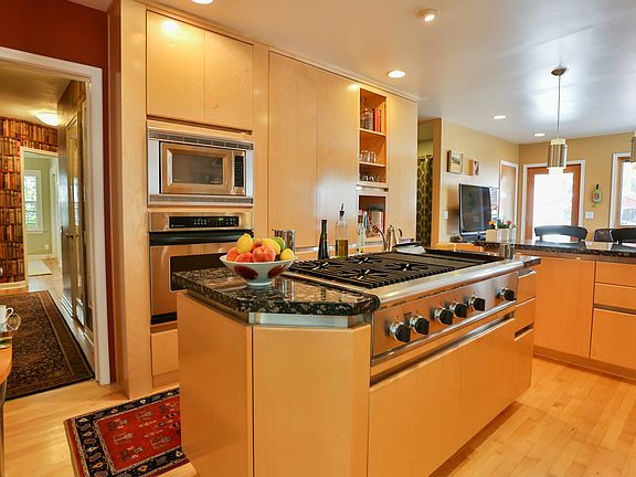 Kitchen - 48" Cooktop